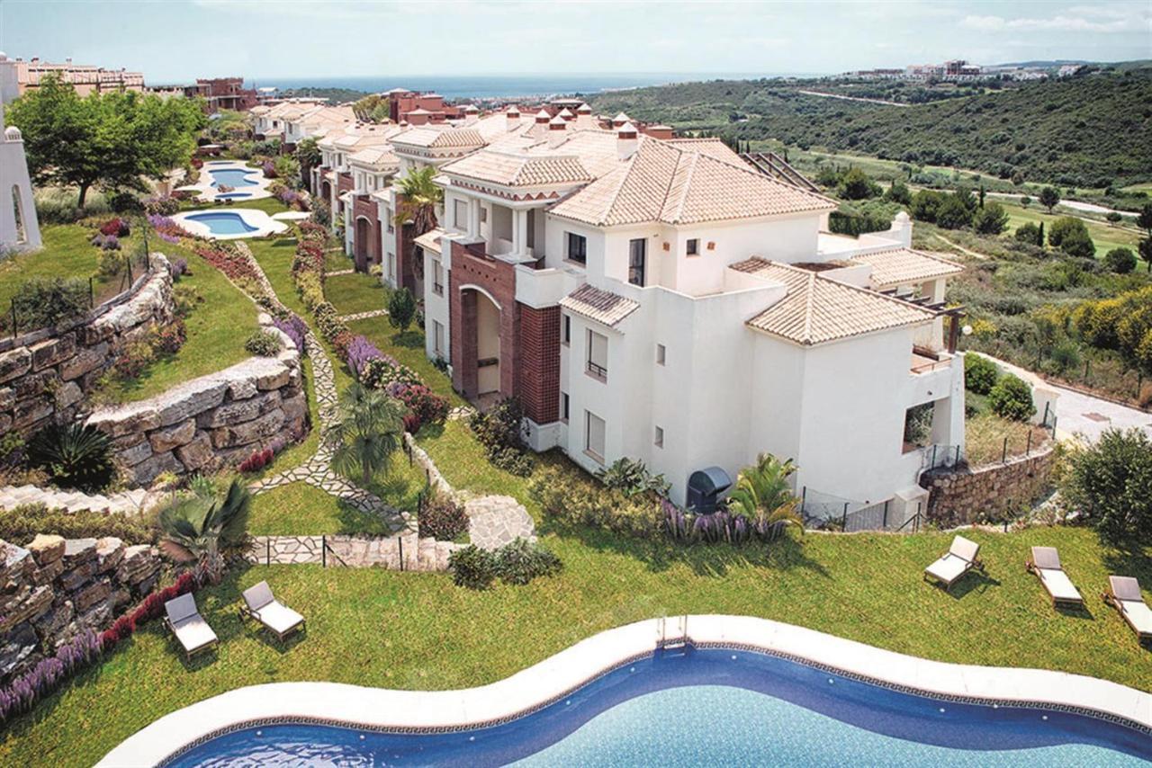 Albatros Golf View 2394 Apartment Casares Ngoại thất bức ảnh