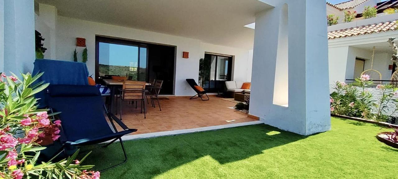 Albatros Golf View 2394 Apartment Casares Ngoại thất bức ảnh